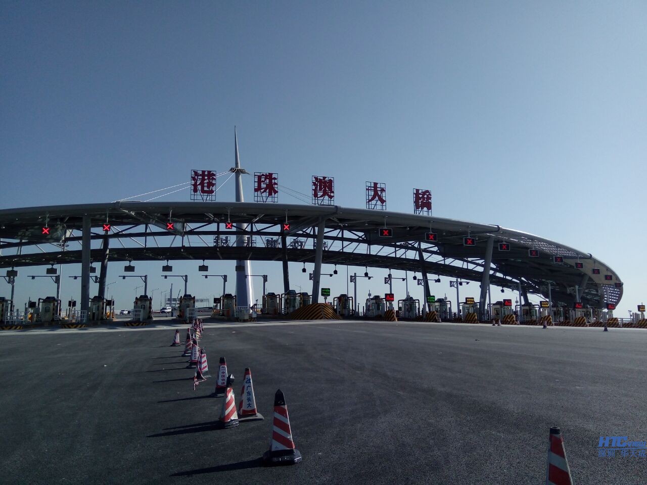 港珠澳大桥网络传输系统首选—百乐博blb光端机 港珠澳大桥网络传输系统首选—百乐博blb光端机