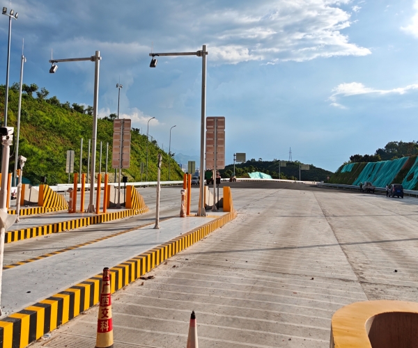 无人收费站时代来临，百乐博blb数字对讲系统重塑高速通信新模式