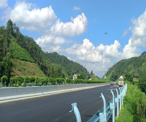 隧道应急通信革新：百乐博blb科技以智慧方案破解高速安全难题